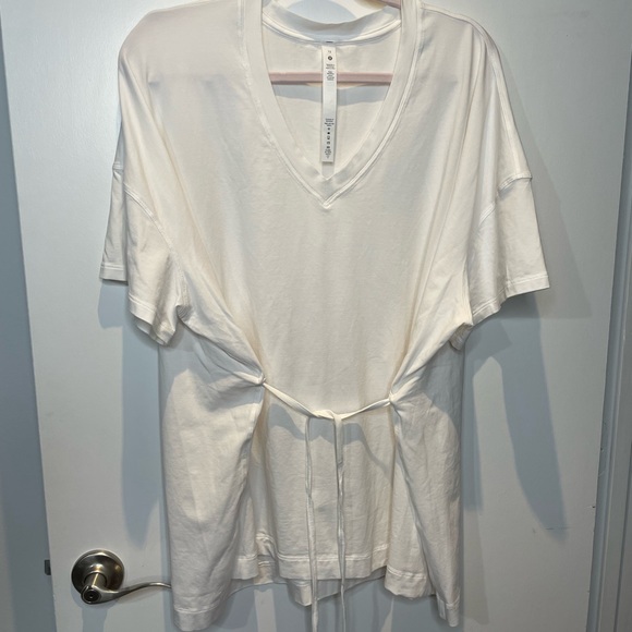Lululemon oversized white V-neck top SZ 12 - Picture 9 of 11